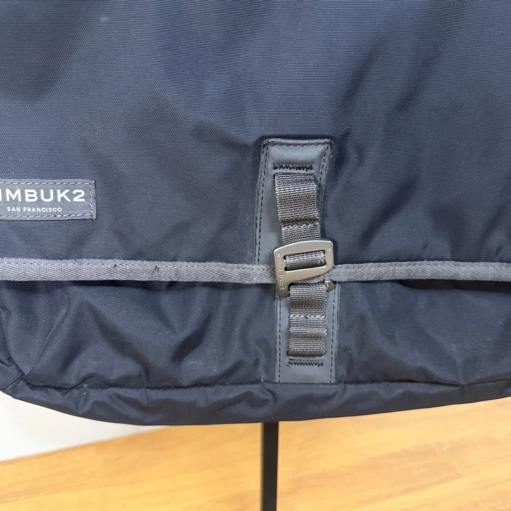 TIMBUK2 Transit Messenger Bag Black Charcoal Laptop Commuter Travel Bag